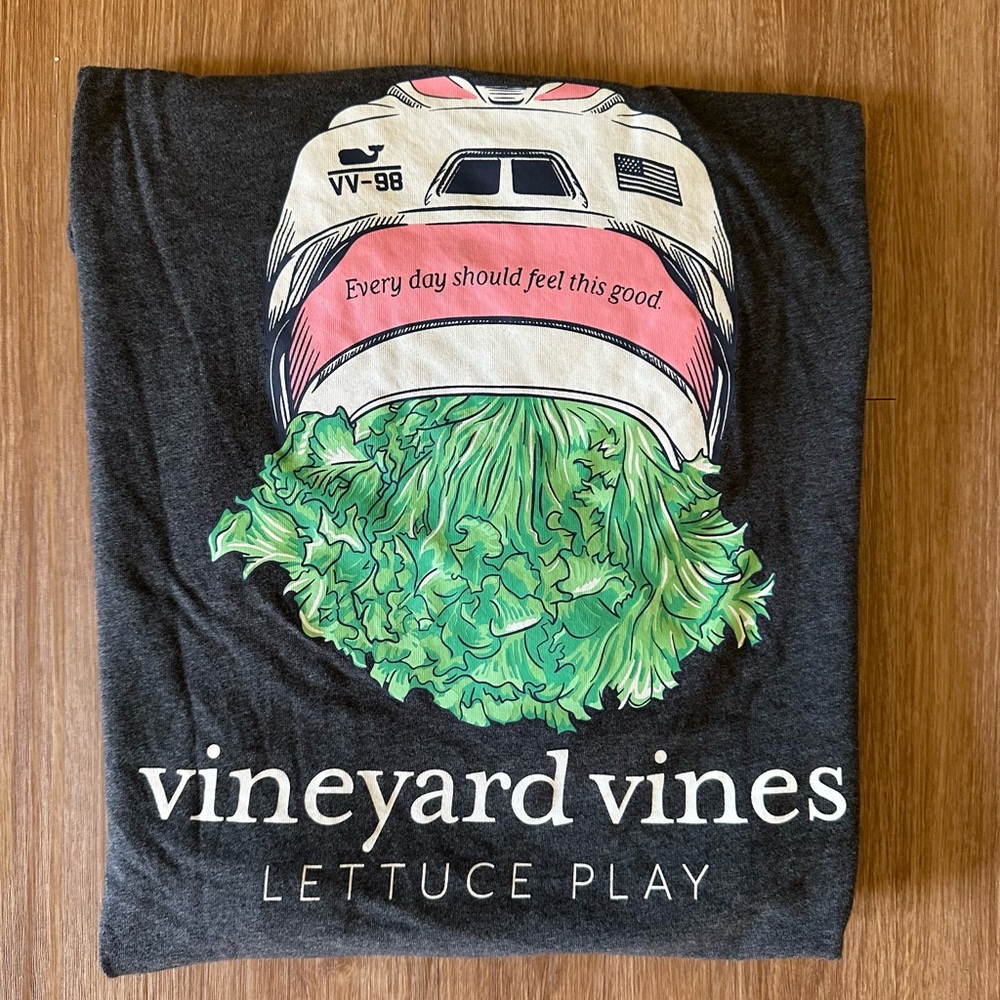 Vineyard Vines Tee